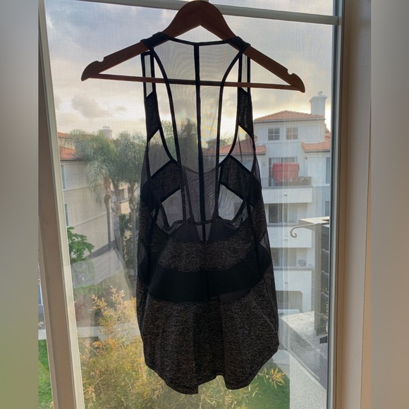 Lululemon Tank - Picture 2 of 6